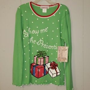 🌴 NWT Christmas Presents 🎁 Longsleeved T-Shirt